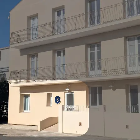 Ξενοδοχείο Flor 3*