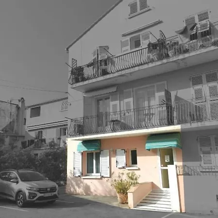 Flor 3* Saint-Florent (Corsica)