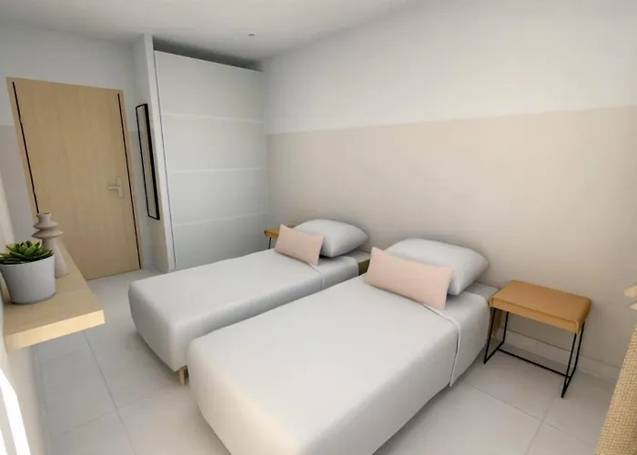 Flor 3* Saint-Florent (Corsica)